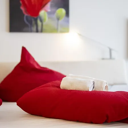 Chasa Tulai F83 דירה *